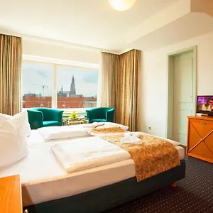 centro-hotel-royal.topcolognehotels.com/
